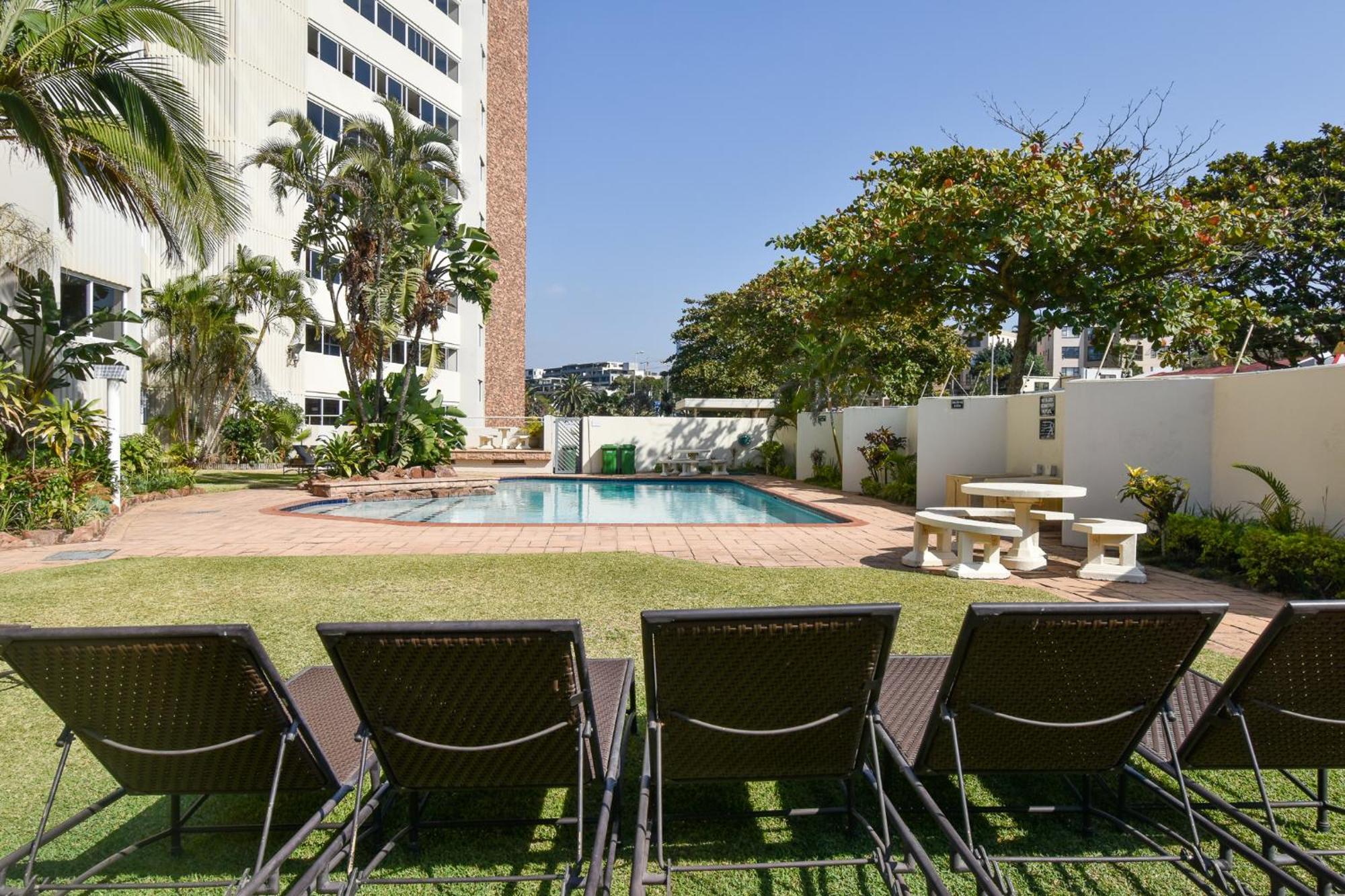 72 Sea Lodge Umhlanga Rocks เดอร์บัน ภายนอก รูปภาพ